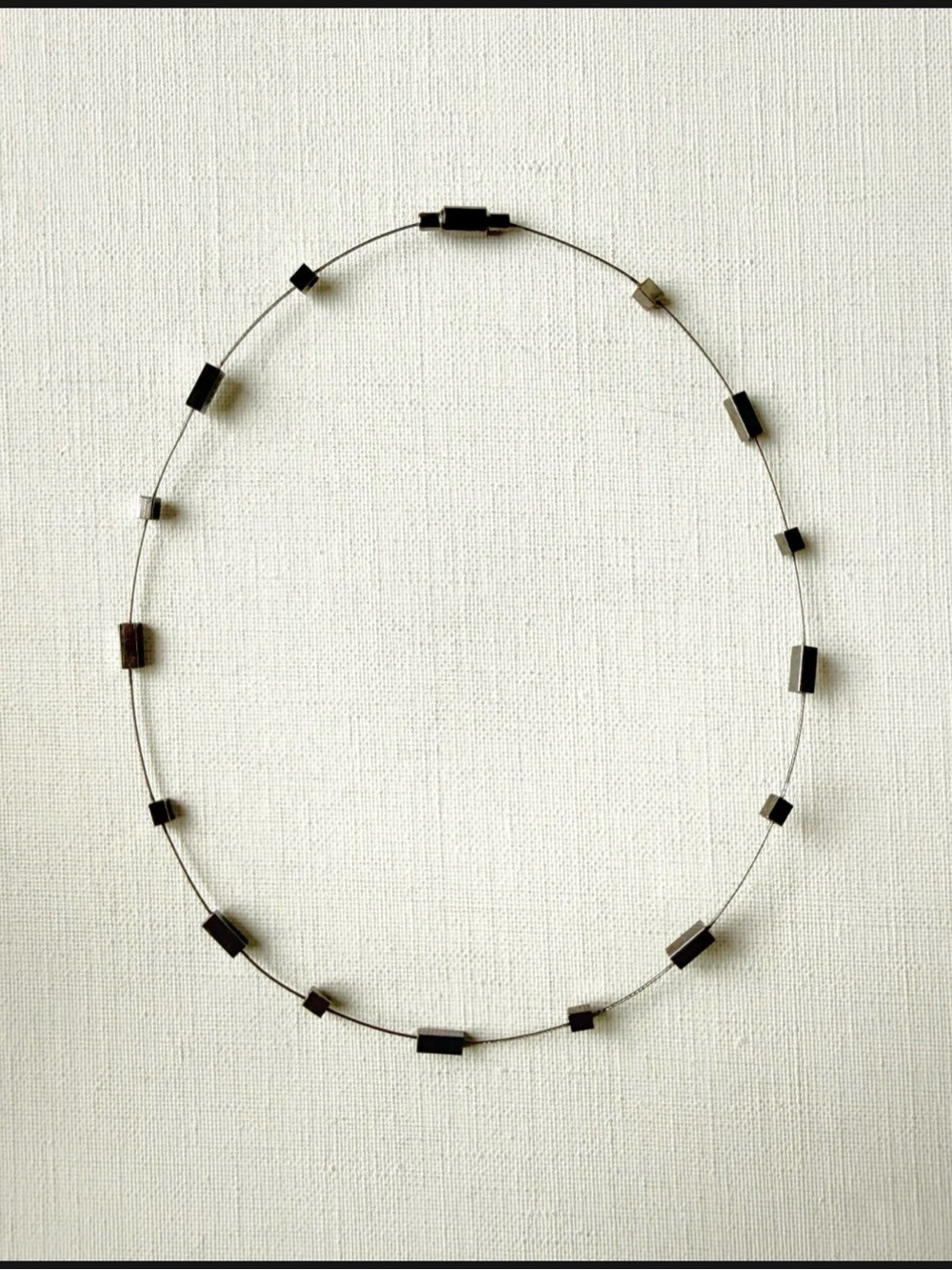 Minimalist Black Station Bead Wire Floating Necklace Choker Vintage Magnet Clasp